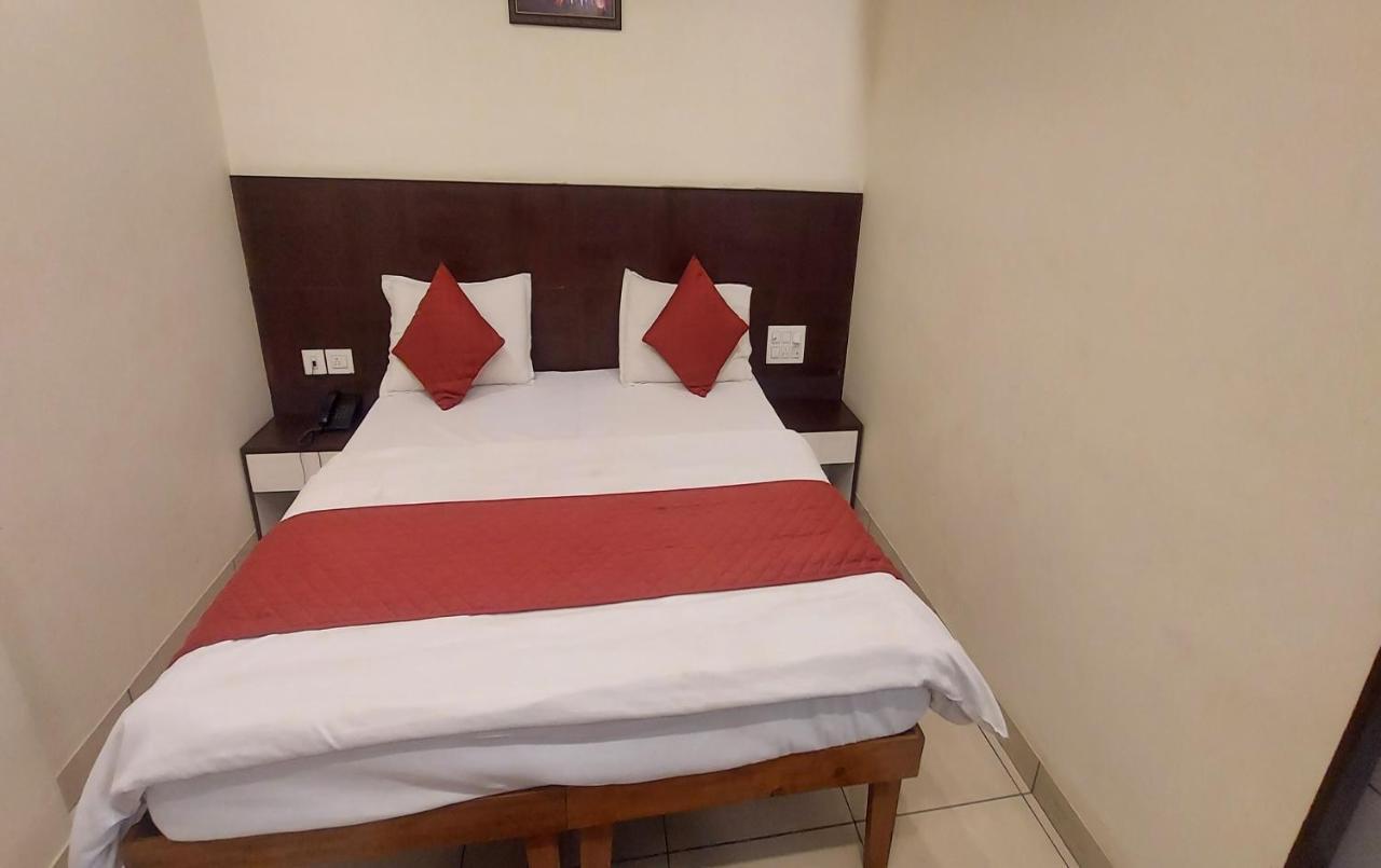 Hotel Rashika Palace Dźajpur Zewnętrze zdjęcie