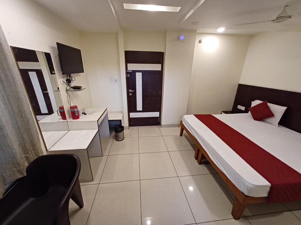 Hotel Rashika Palace Dźajpur Zewnętrze zdjęcie