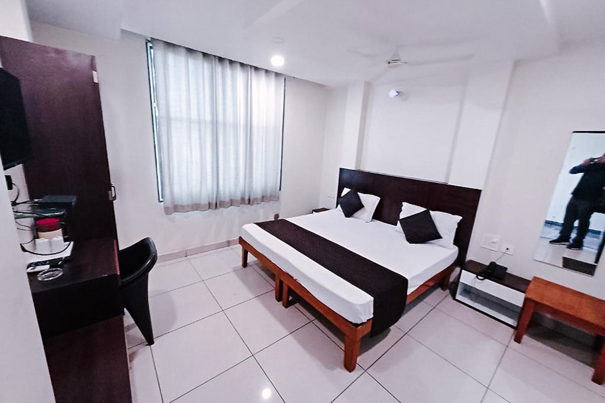 Hotel Rashika Palace Dźajpur Zewnętrze zdjęcie