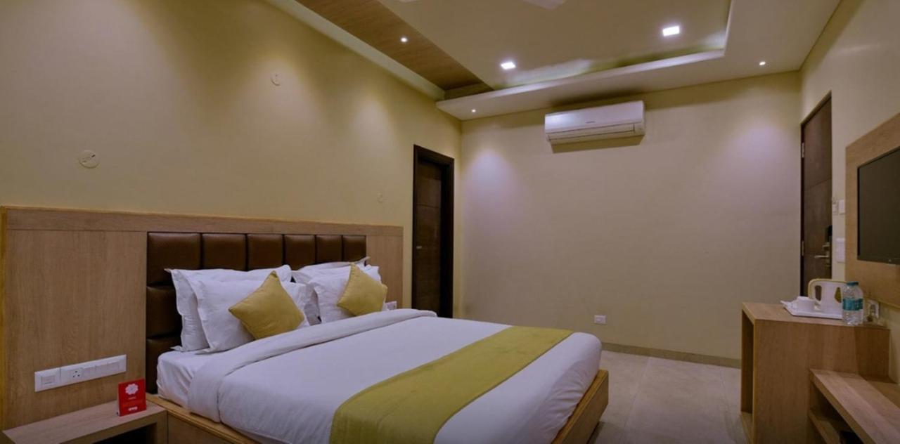 Hotel Rashika Palace Dźajpur Zewnętrze zdjęcie