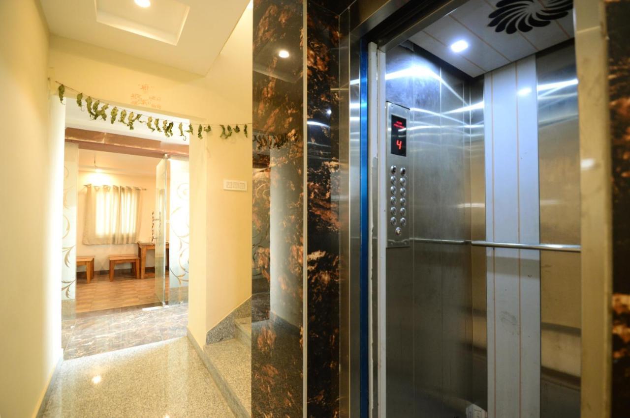 Hotel Rashika Palace Dźajpur Zewnętrze zdjęcie